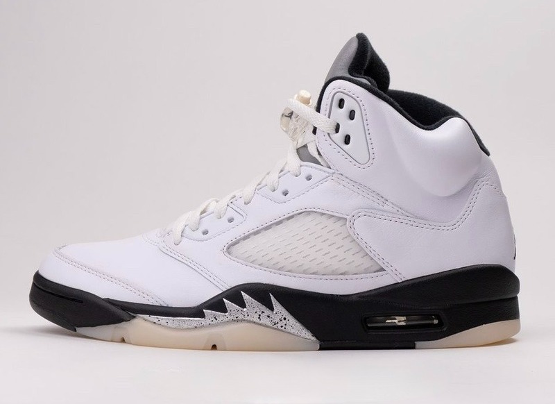 Air Jordan 5 ホワイト/ブラック The Air Jordan 5 